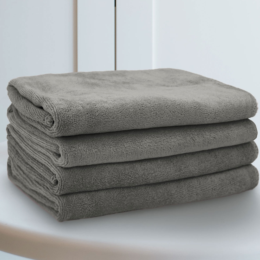 microfiber cleaning cloth in grey color