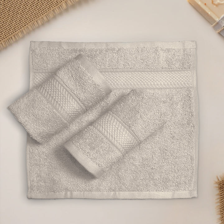Spur Bamboo Bath Towel in 525 GSM