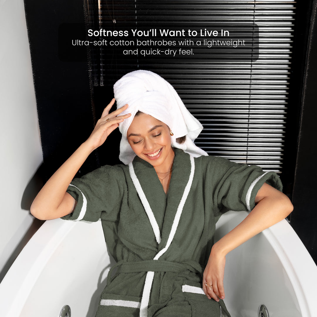 Melrose Unisex Cotton Bathrobe in 400 GSM