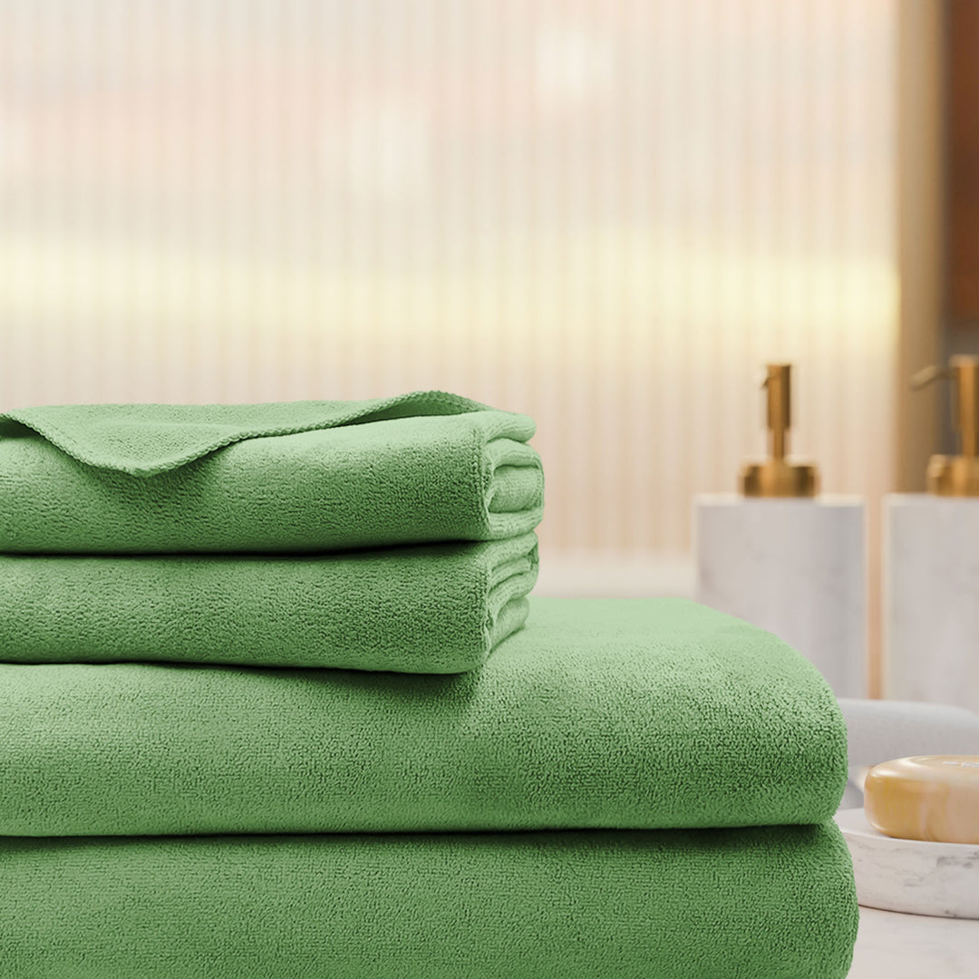 Green Color Ultra Soft microfiber Towel Set with 450 GSM (Ultra-soft microfiber, 450 GSM, Superior quality, Highly Absorbent, Luxuriously Soft, Wide usage range, Lint resistant, Multiple Size Variations)