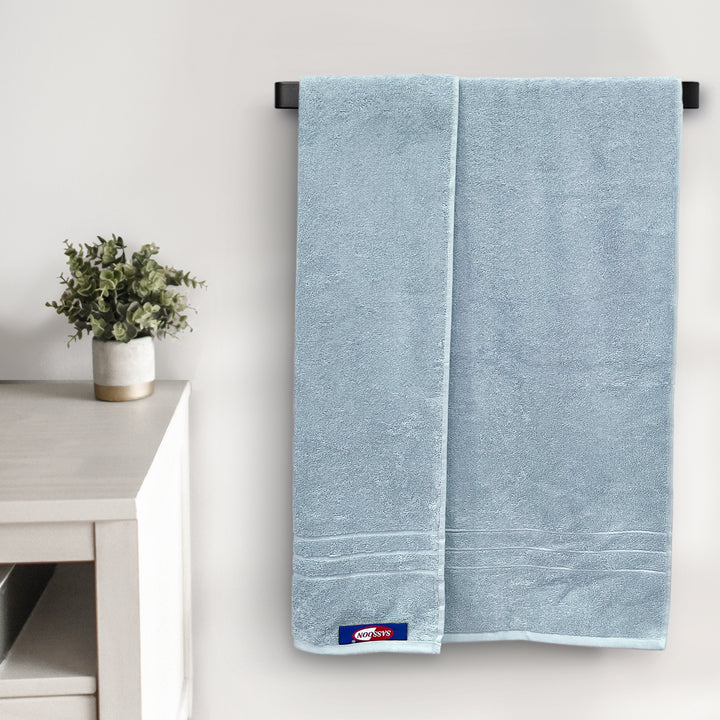 Blue Egyptian Cotton Towel with 650 GSM (Extra-long-staple cotton loops, Unrivaled Softness, Superior Absorbency, Long-lasting Durability, Luxurious Thickness, Elegant Border Design, 650 GSM) 