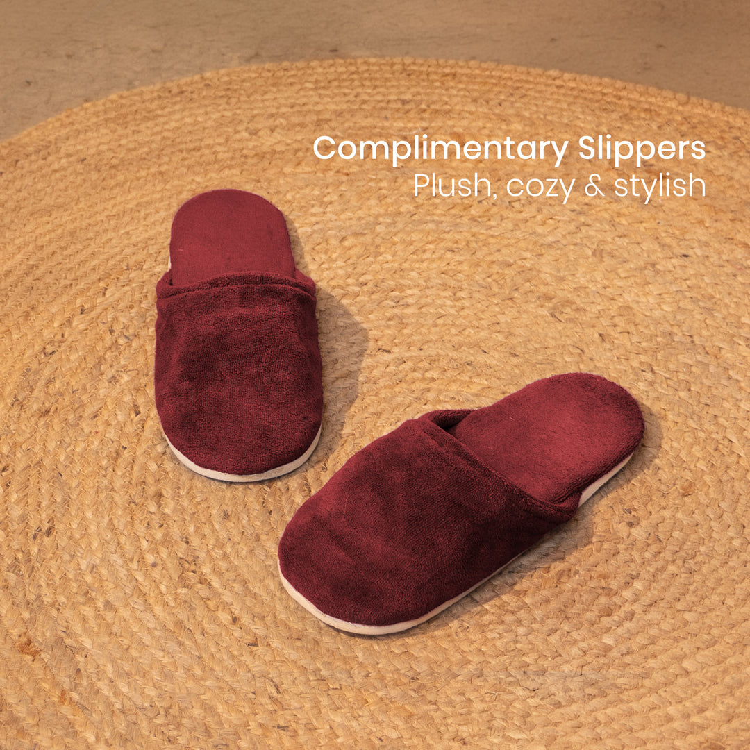 Caldezonia Unisex Microfiber Bathrobe with Slippers