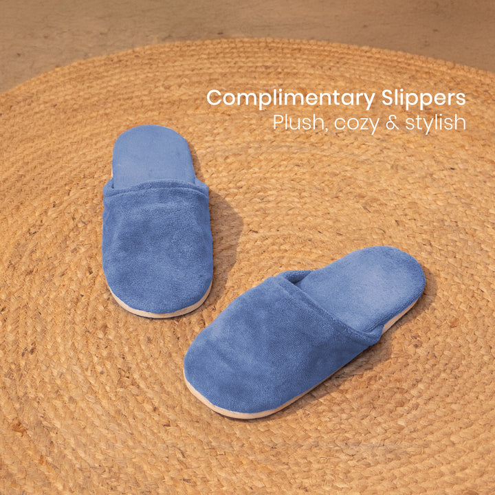 Caldezonia Unisex Microfiber Bathrobe with Slippers