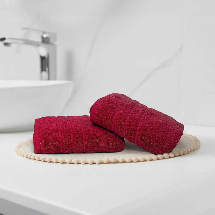 Red Egyptian Cotton Hand Towel Set 650 GSM (Extra-long-staple cotton loops, Unrivaled Softness, Superior Absorbency, Long-lasting Durability, Luxurious Thickness, Elegant Border Design, 650 GSM) 