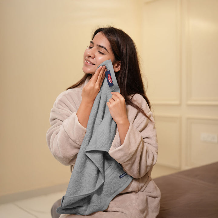 Spur Bamboo Bath Towel in 525 GSM