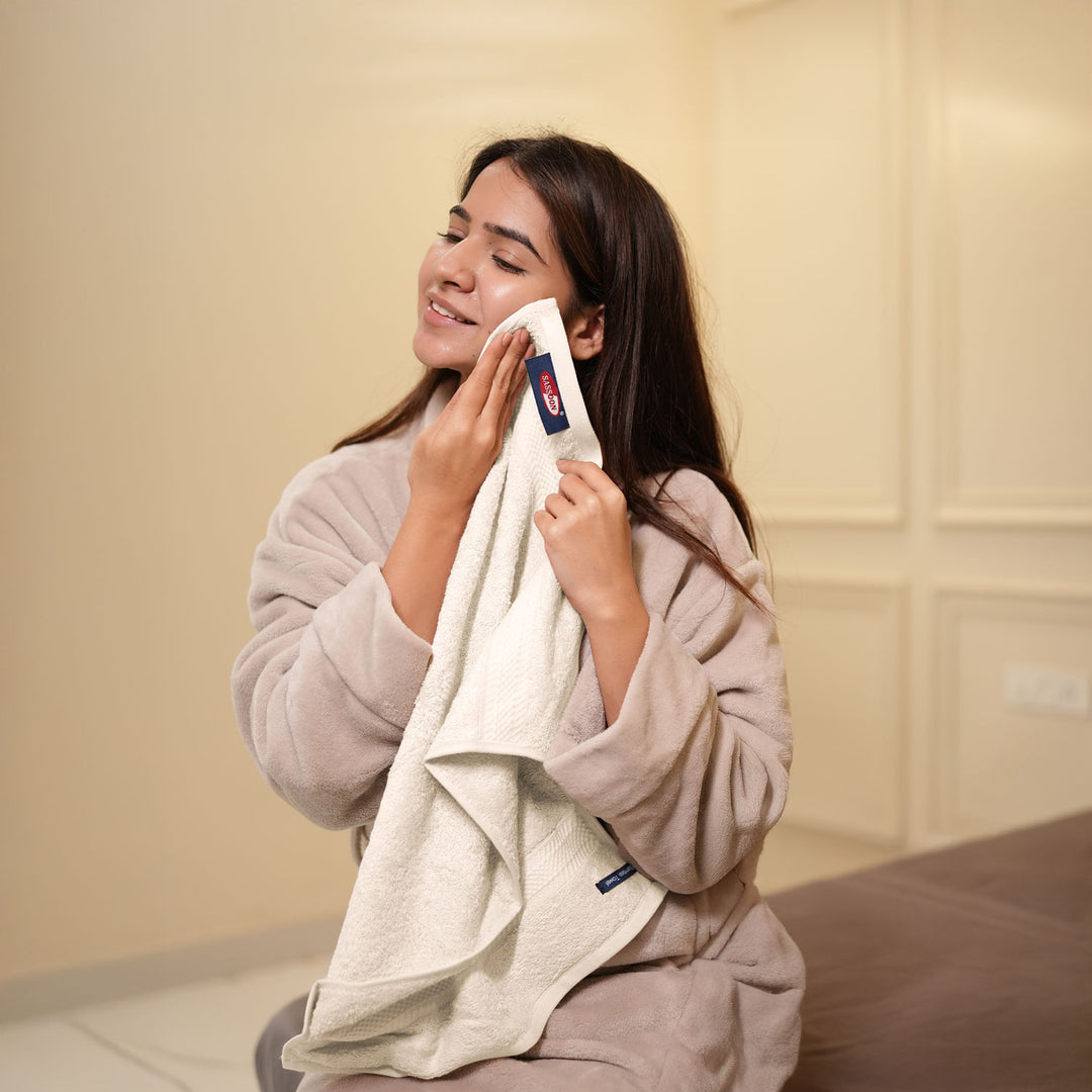 Spur Bamboo Bath Towel in 525 GSM