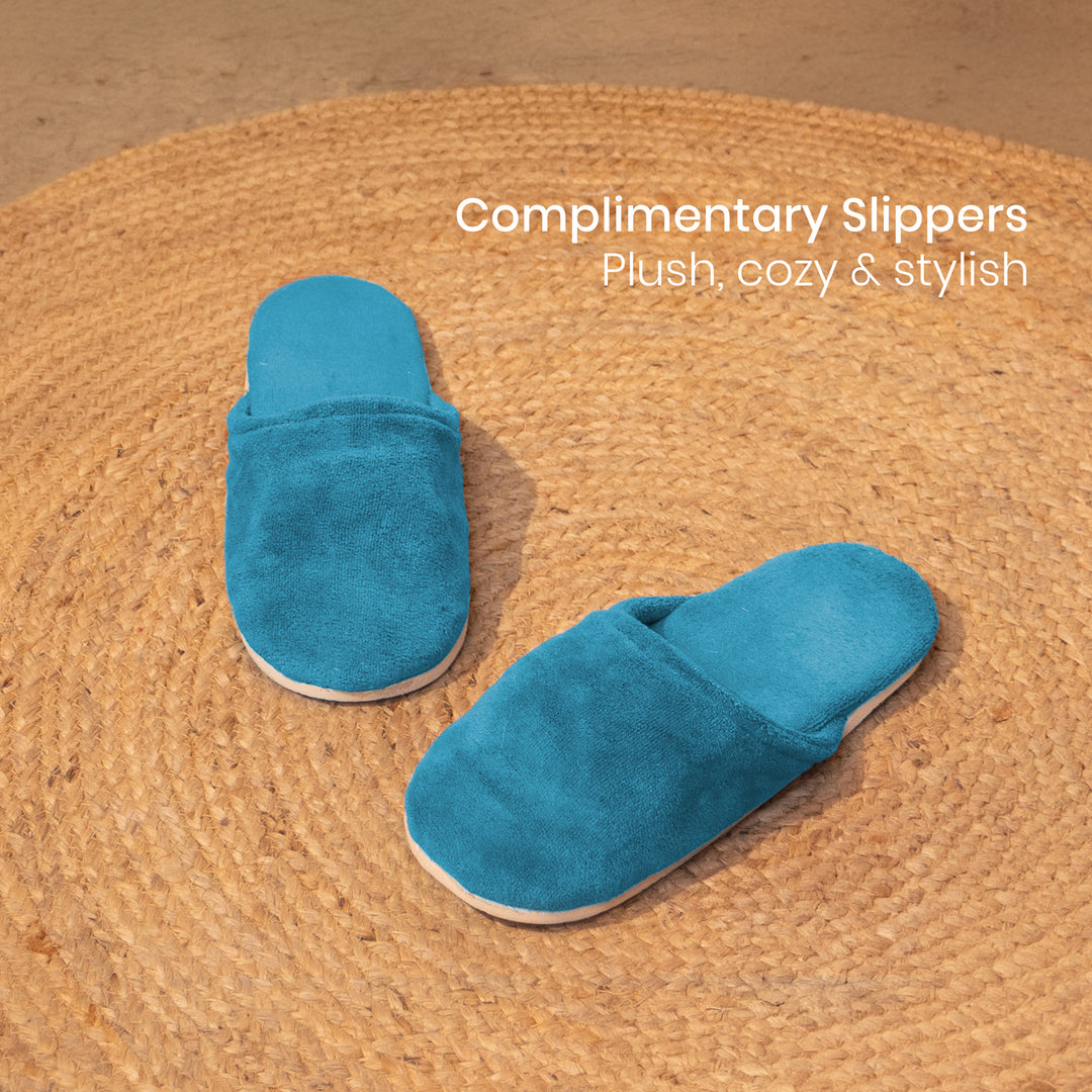 Caldezonia Unisex Microfiber Bathrobe with Slippers