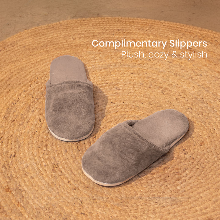 Caldezonia Unisex Microfiber Bathrobe with Slippers