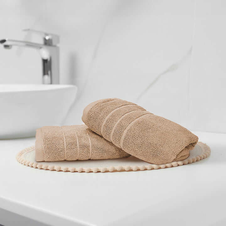 Beige Egyptian Cotton Hand Towel Set 650 GSM (Extra-long-staple cotton loops, Unrivaled Softness, Superior Absorbency, Long-lasting Durability, Luxurious Thickness, Elegant Border Design, 650 GSM) 