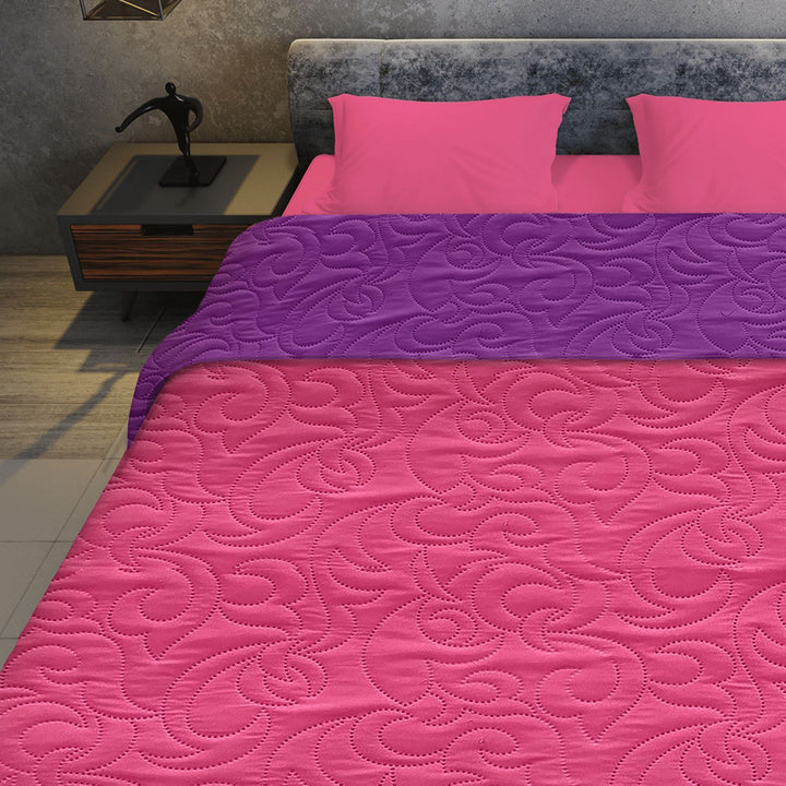 Reversible AC Quilt by Sassoon