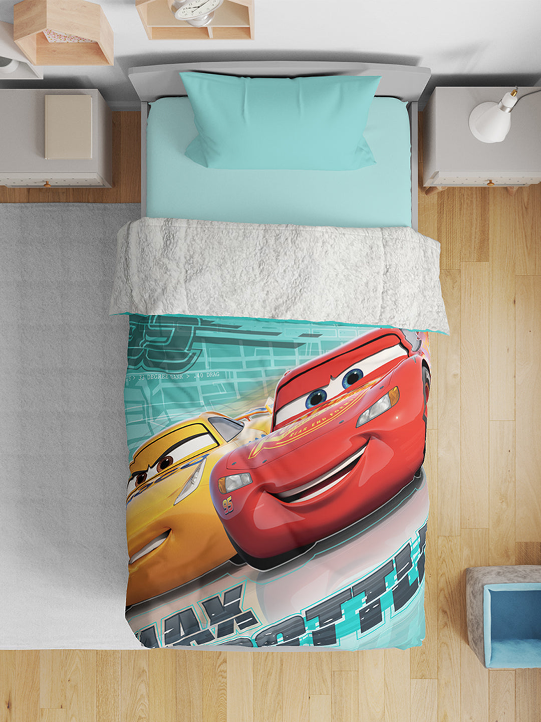 Disney Pixar Cars Printed Single Bed Blanket ( 100% polyester fabric, ultrasoft, warm and comfortable, Size : 140 cm x 220 cm) 