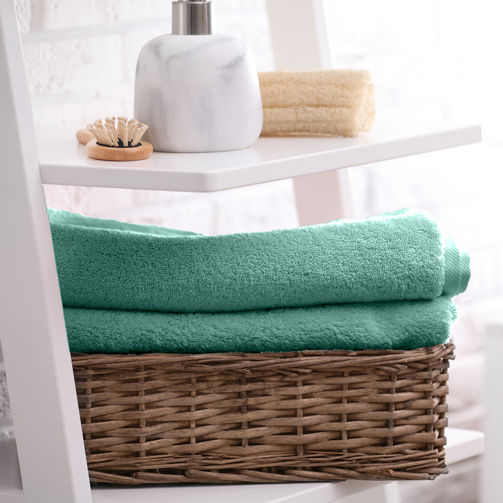 Green Color Hypoallergenic Bamboo Towel with 525 GSM ( Bamboo & Cotton Blend Fibre, Odor Free, Antimicrobial Properties, Hypoallergenic, Fast Drying, Eco Friendly )