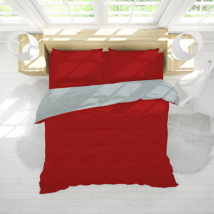 Reversible AC Quilt by Sassoon Red