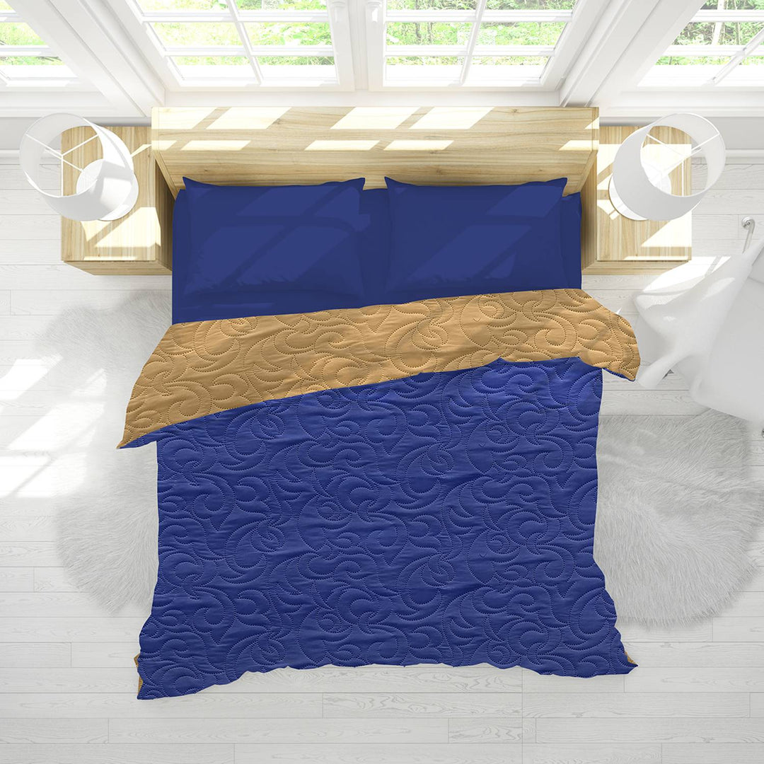 Reversible AC Quilt by Sassoon Blue