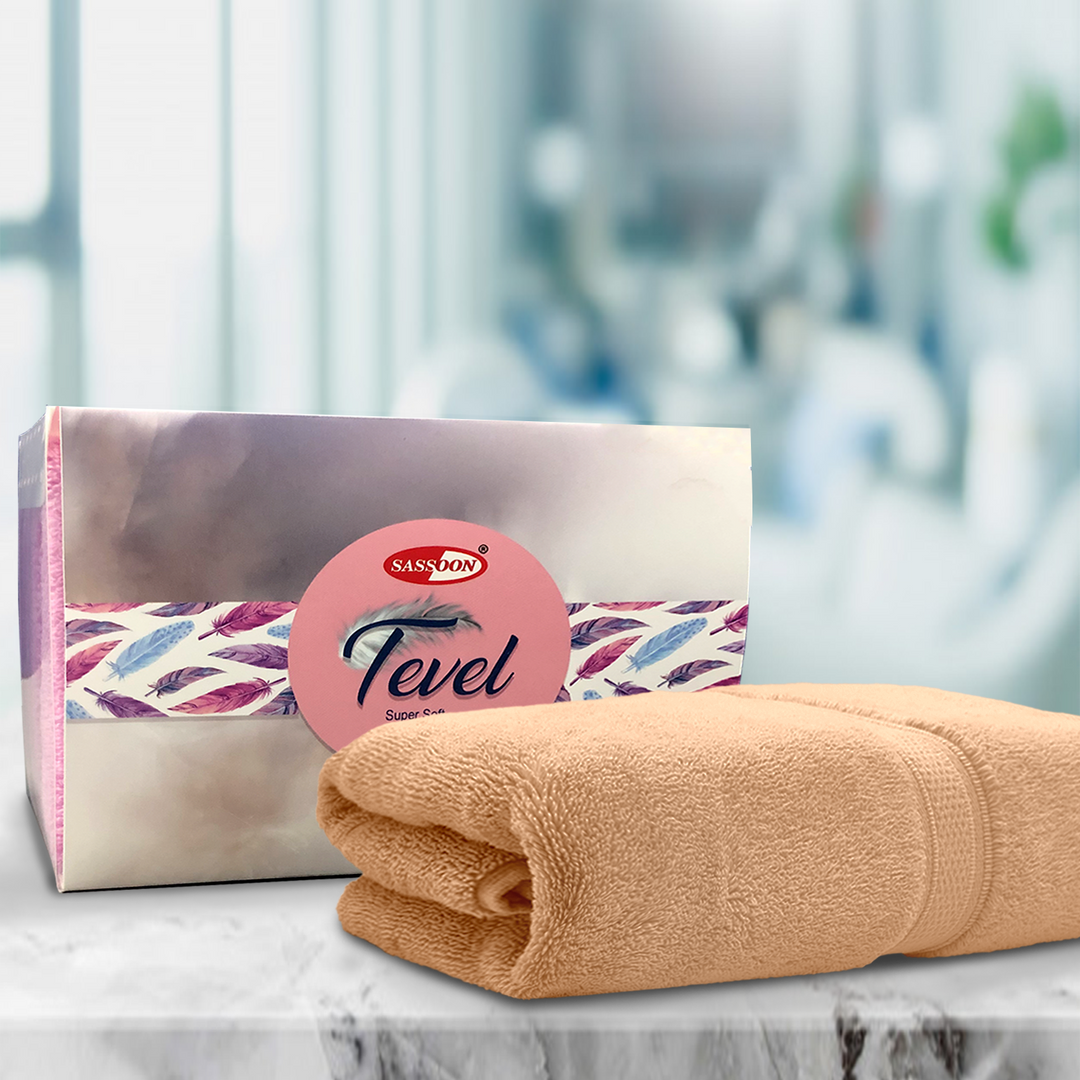 Cream Color Super Soft Zero Twist 100% Cotton Towel with 700 GSM ( 100% Cotton, Zero-Twist Fabric, Protection Against Microbial Allergies, Highly Absorbent, Lint and Fade Resistant) 